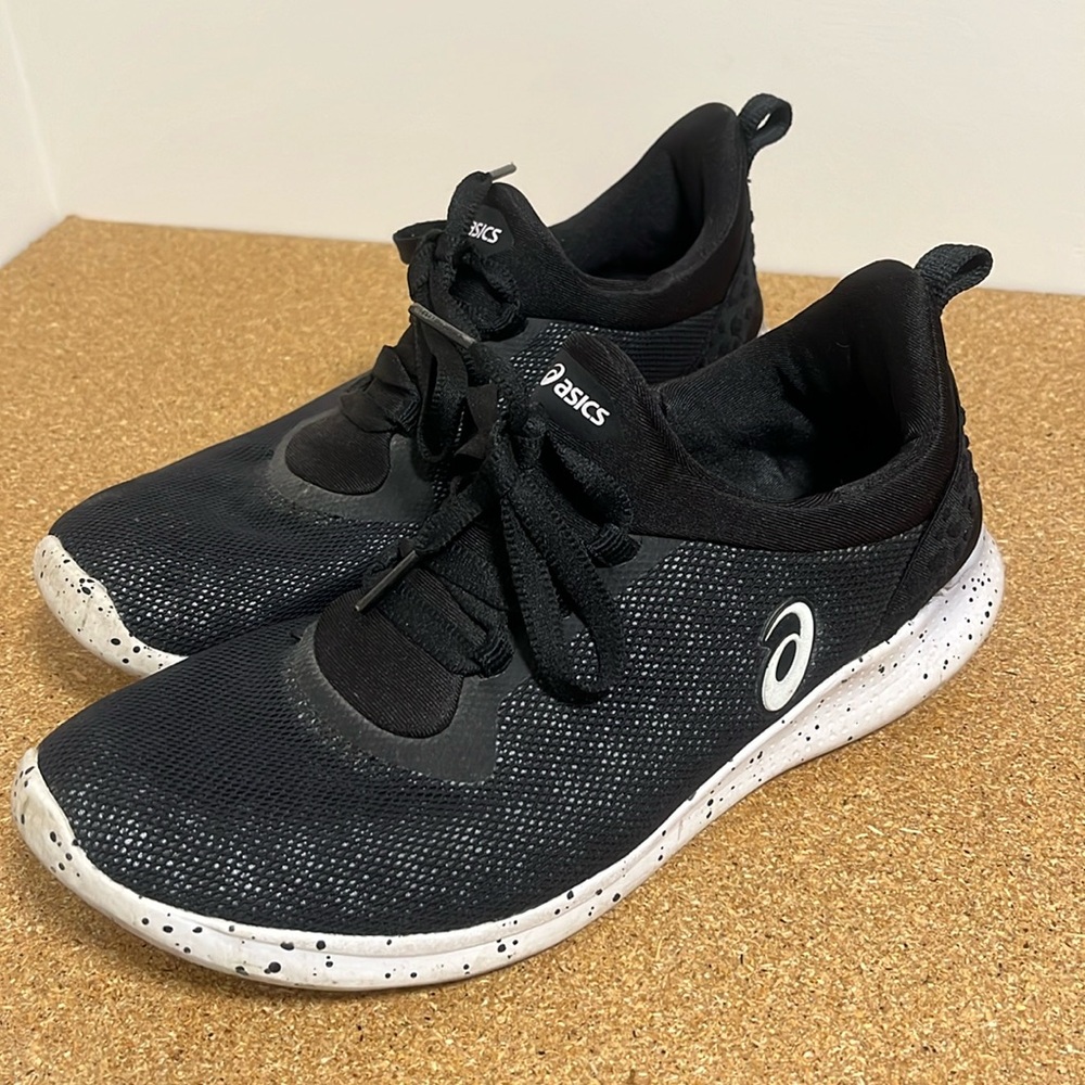Women’s ASICS “fitsana” black slip-on running shoe, size 6.5